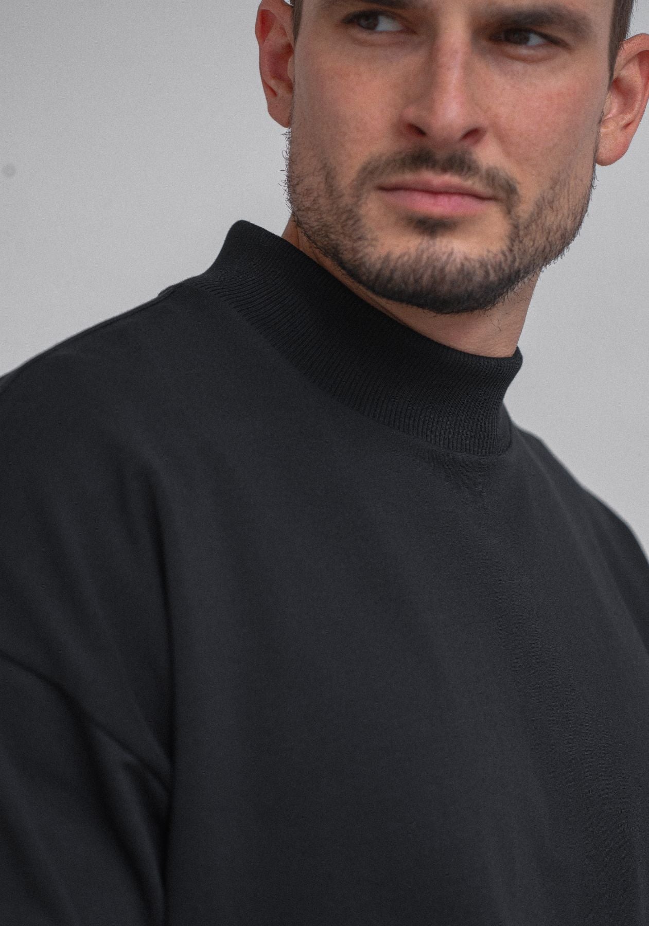 Pánská Mikina High neck s rozparky - Loose fit