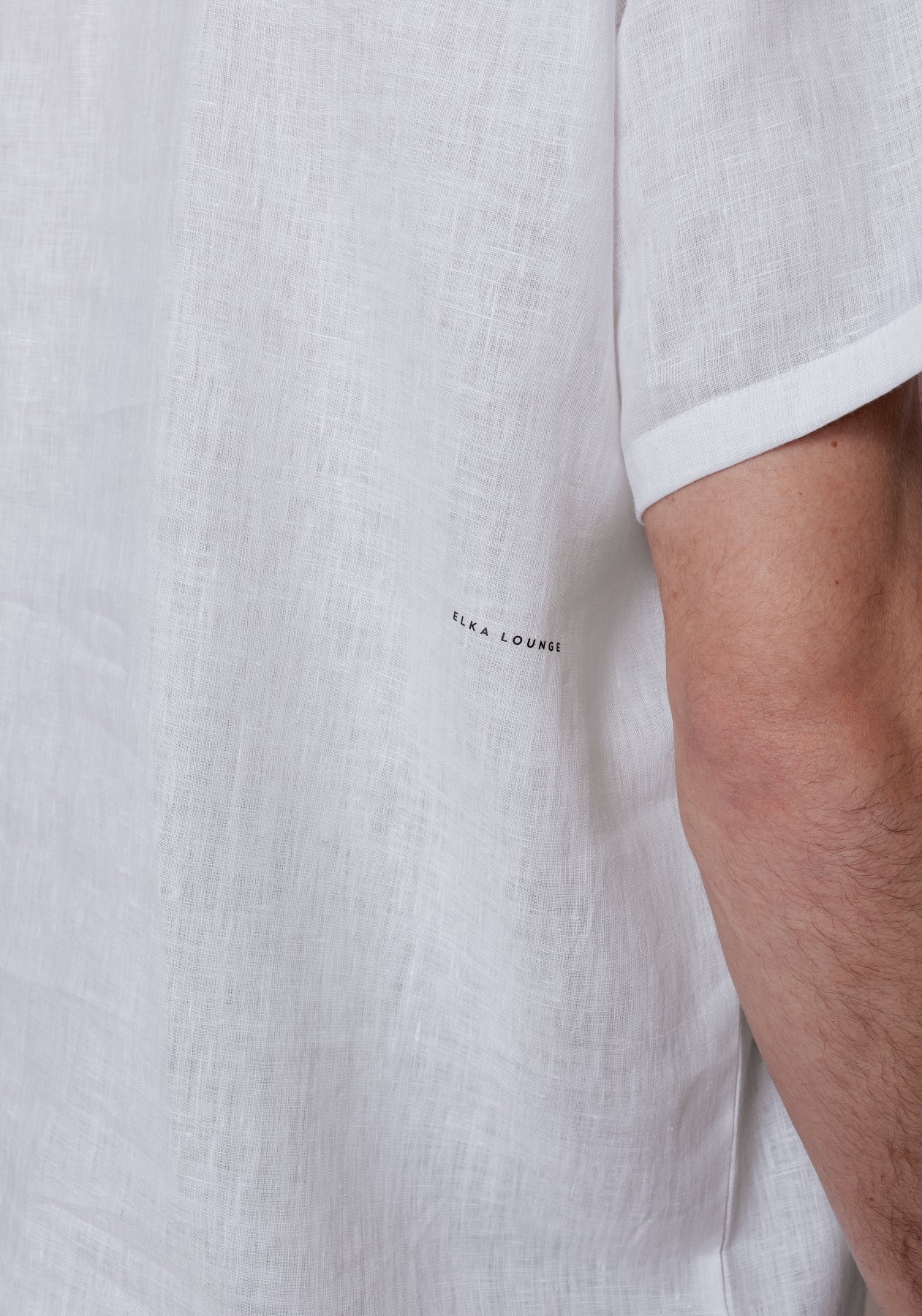 Outfit by Patrik | Linen T-shirt & shorts