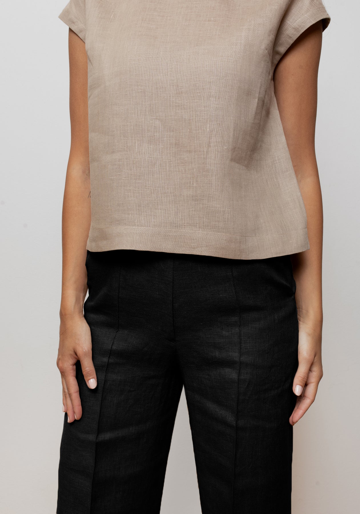 Women's wide-leg linen trousers - Black