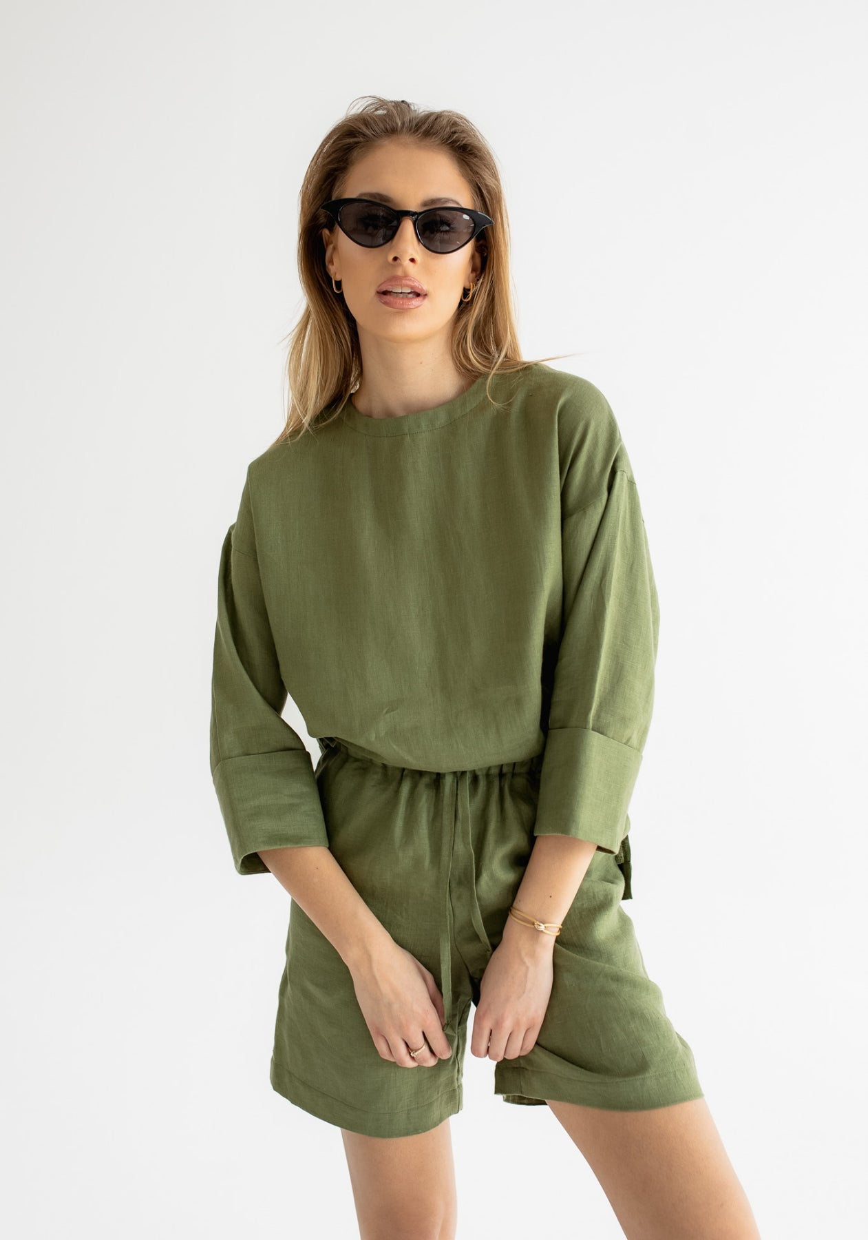 Dámský lněný top open back - regular fit