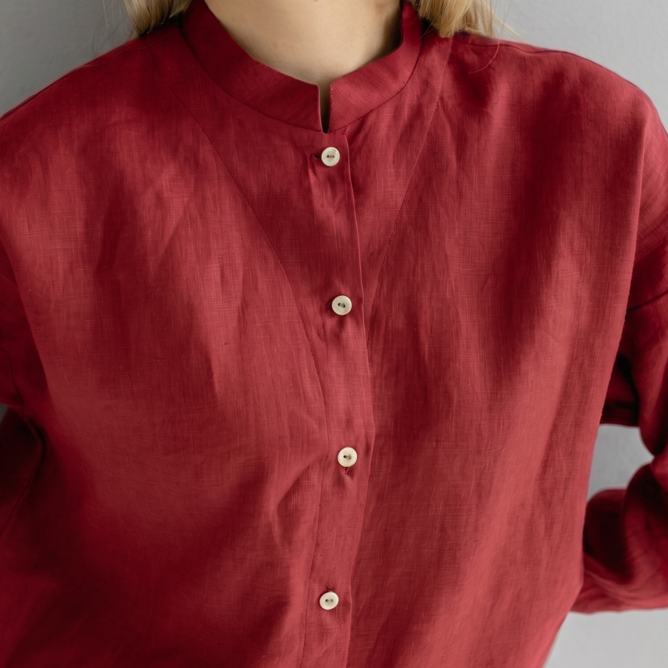 Women linen shirt - regular fit