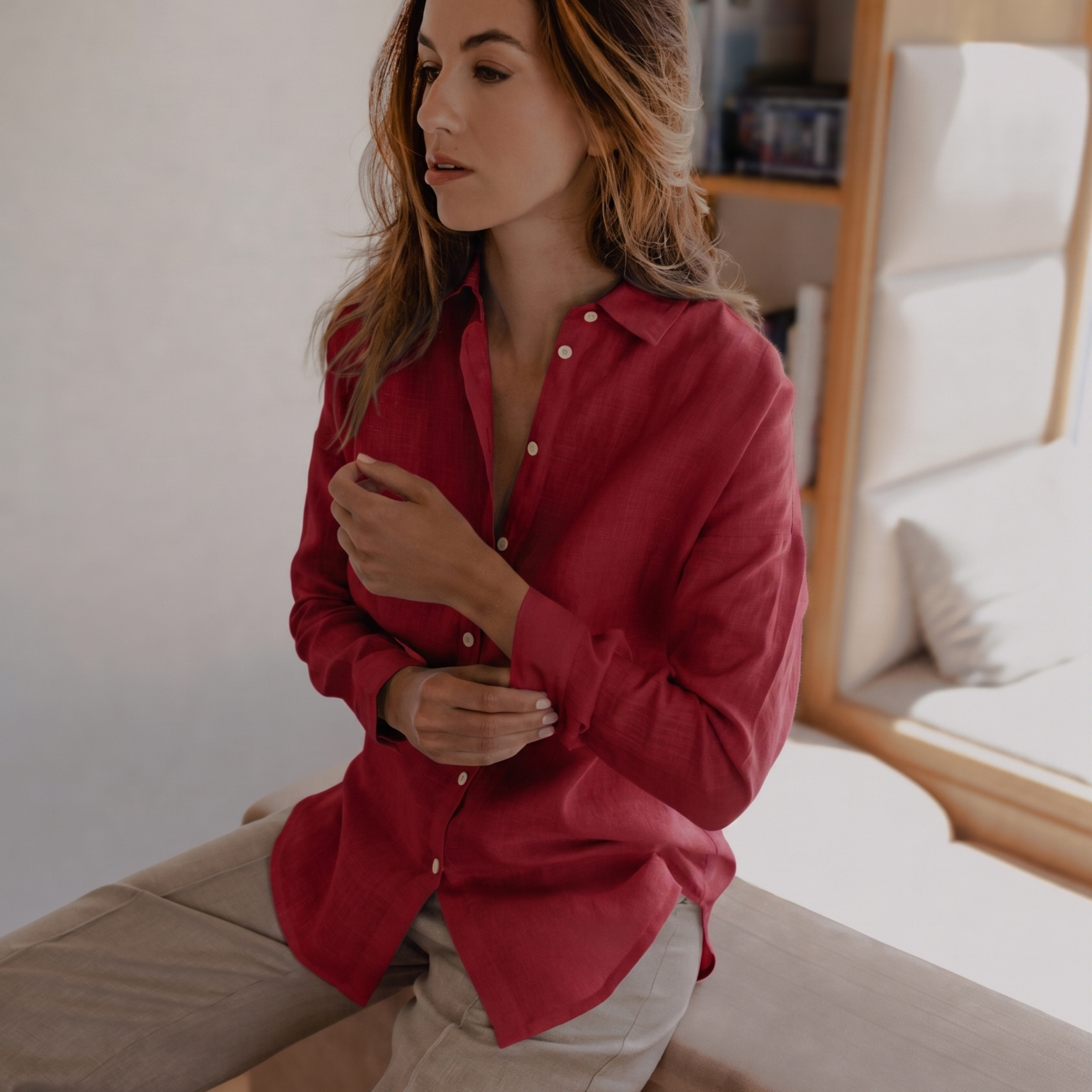Women's loose fit linen shirt with collar