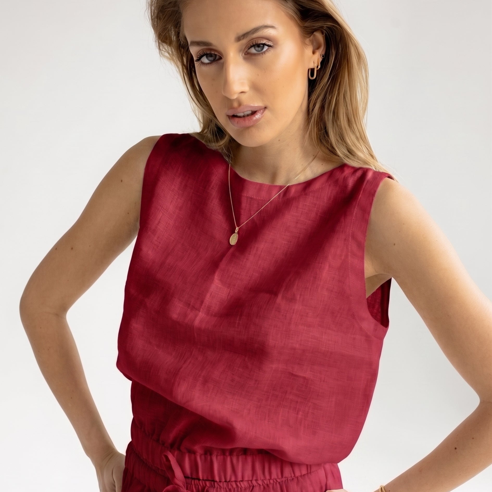 Women's linen crop top - regular fit