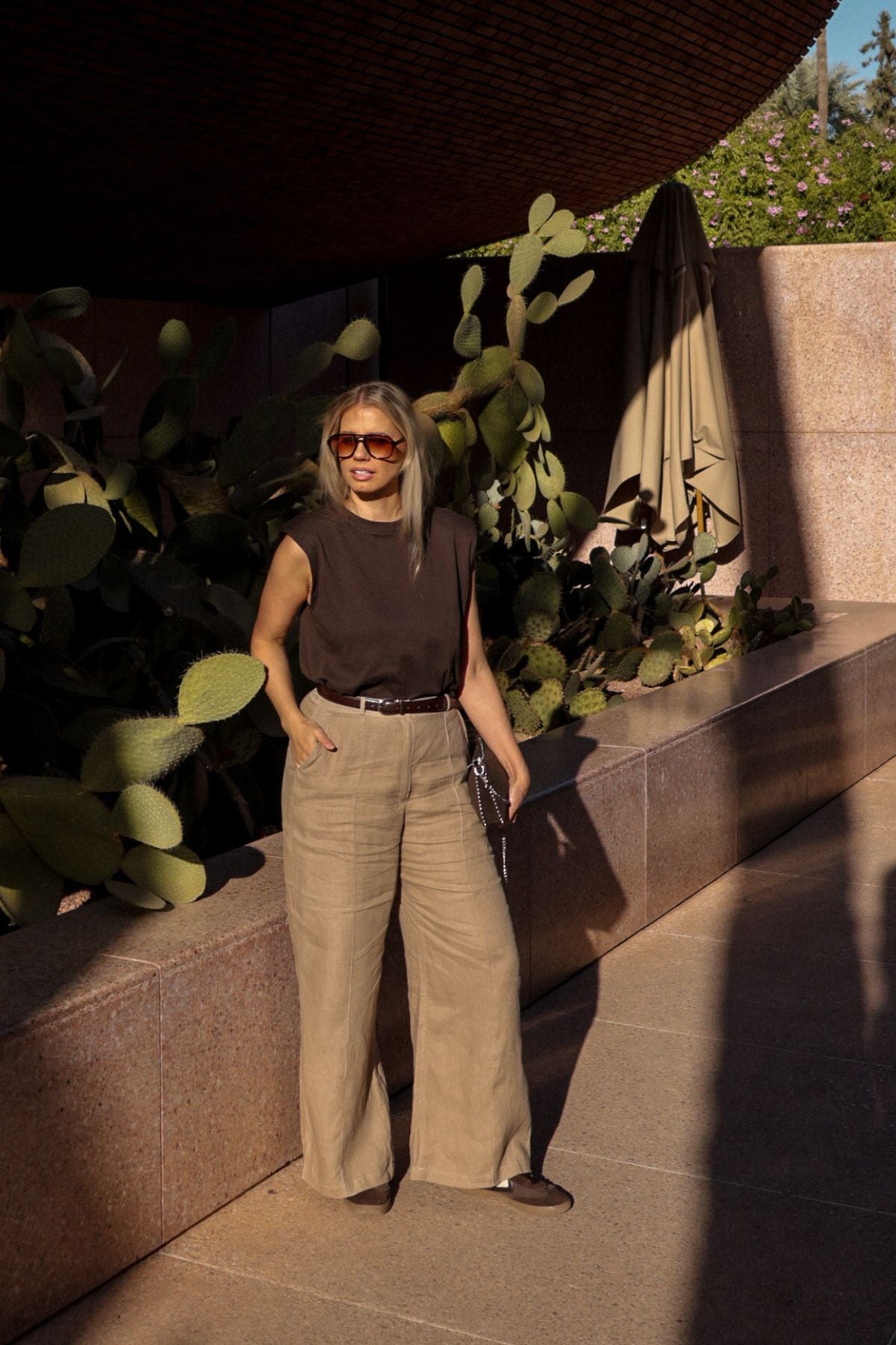 Outfit by Daniela | Linen wide-leg pants Natural beige