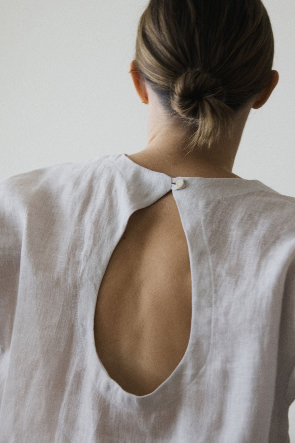 Outfit by Maria Hason | All Linen Pearl Gray Pants & Open back top