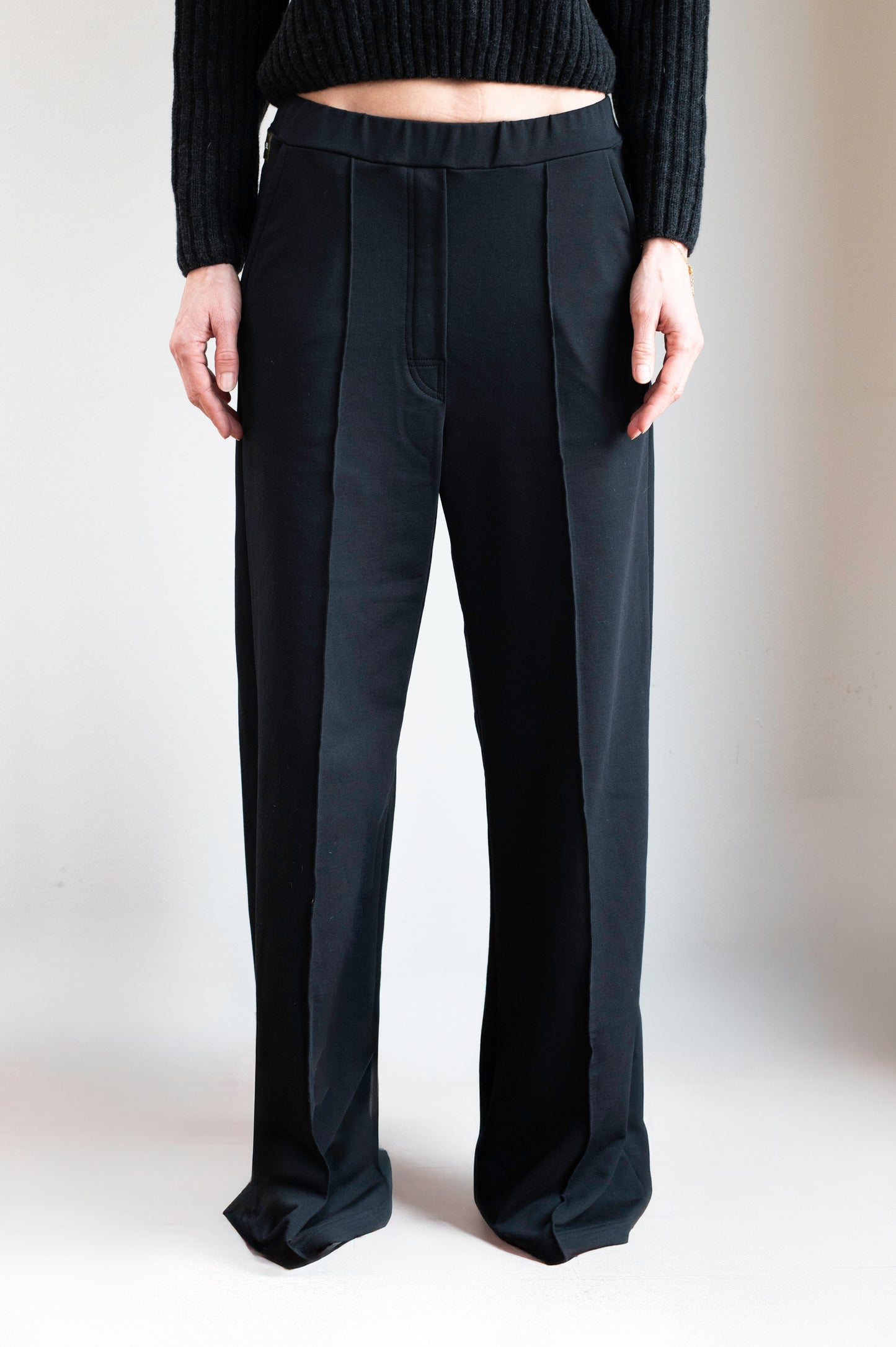 Dámske teplákové nohavice wide-leg z biobavlny Black - Regular fit