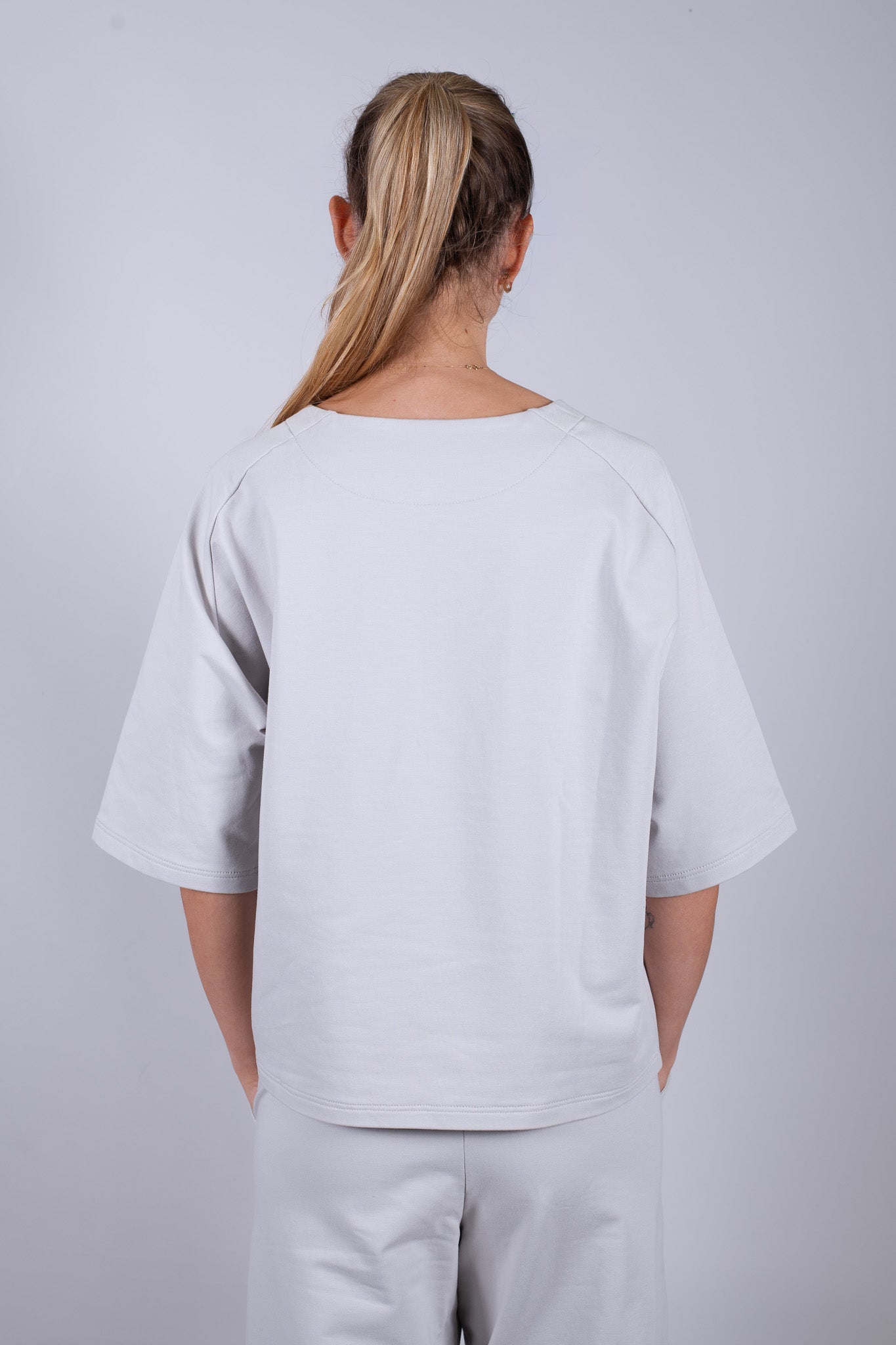 Dámske mikinové tričko z biobavlny Pearl gray - loose fit