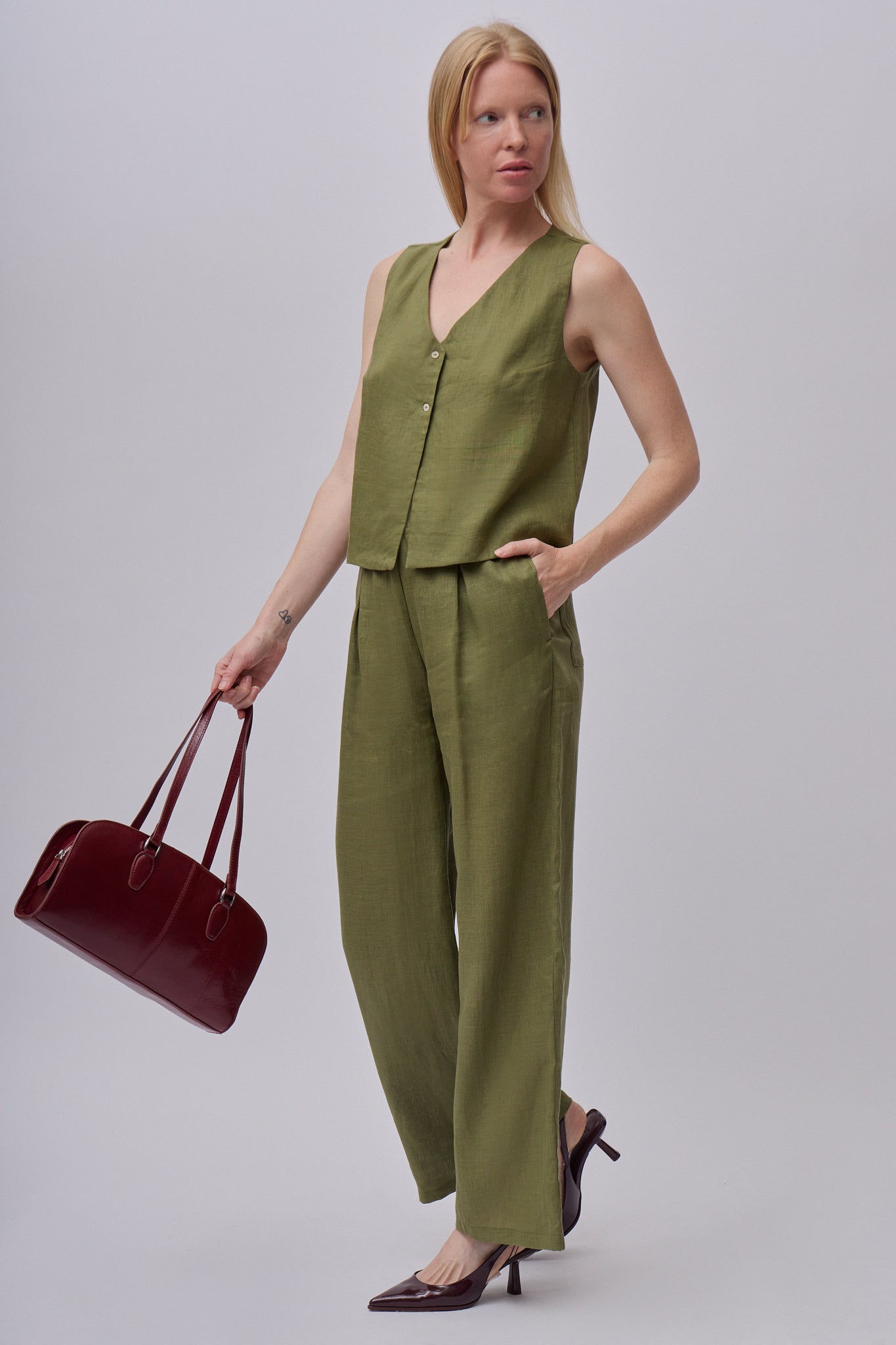 Women’s linen vest