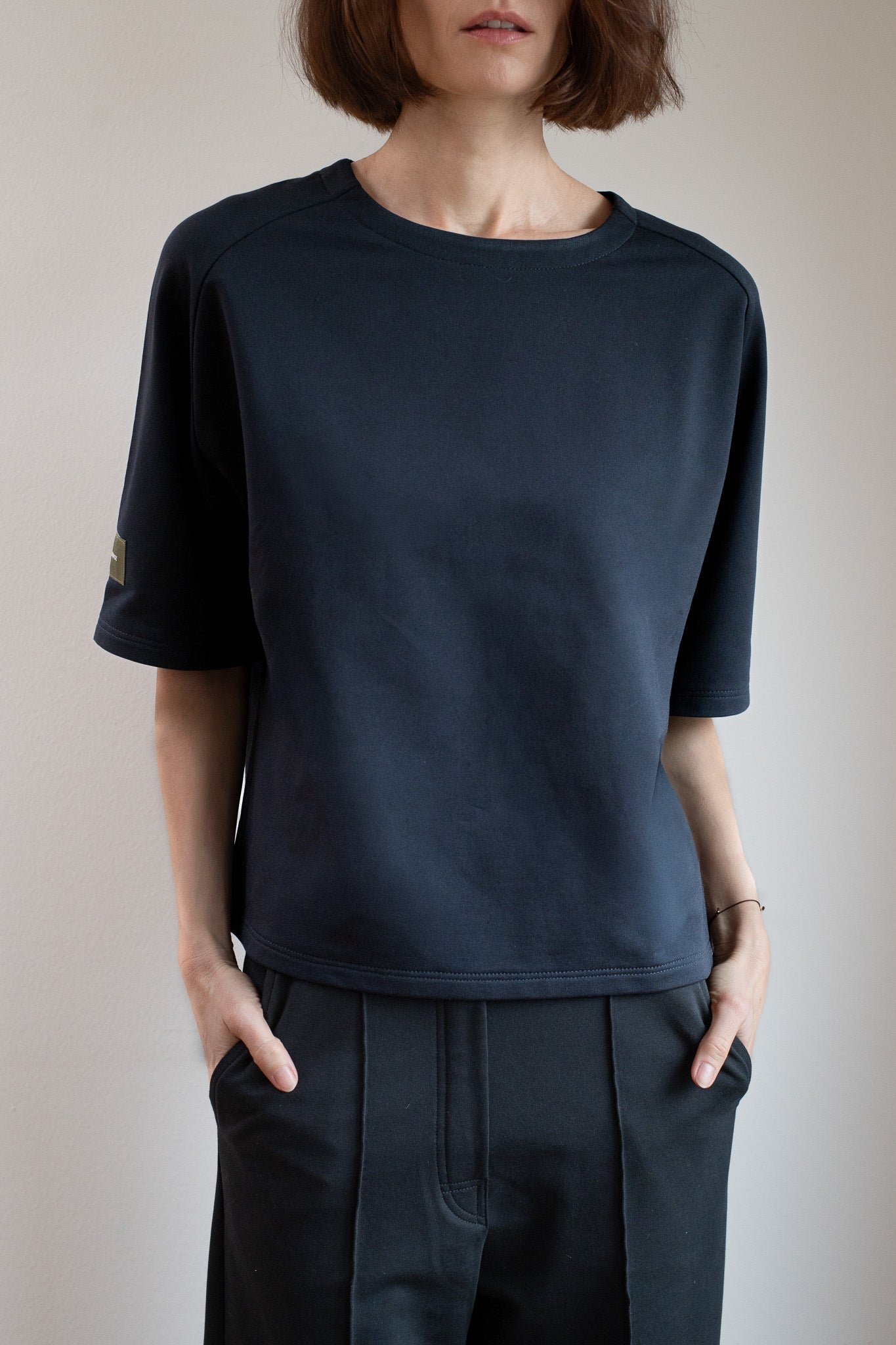 Damska bluzka typu sweatshirt z biobawełny - Loose fit