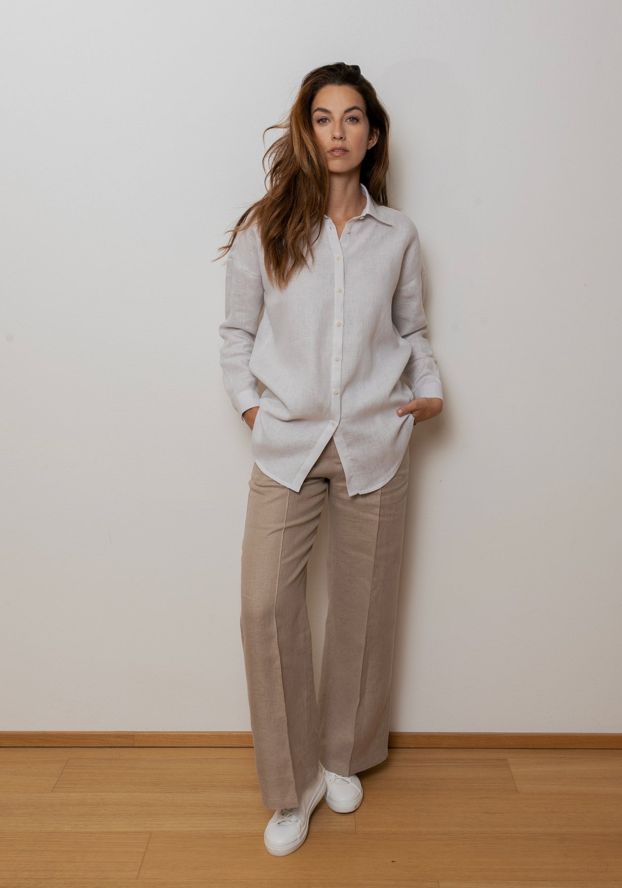 Women's loose fit linen shirt with collar - Pearl gray