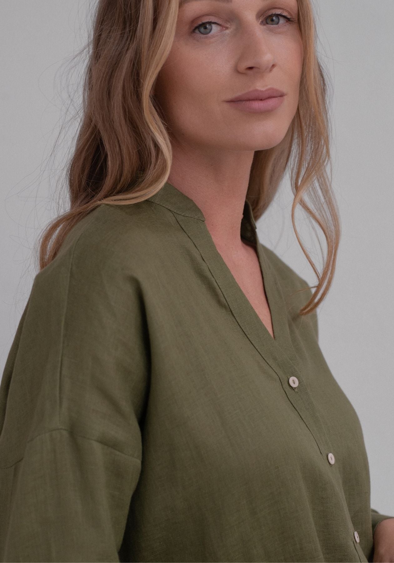 Women linen shirt Moss green