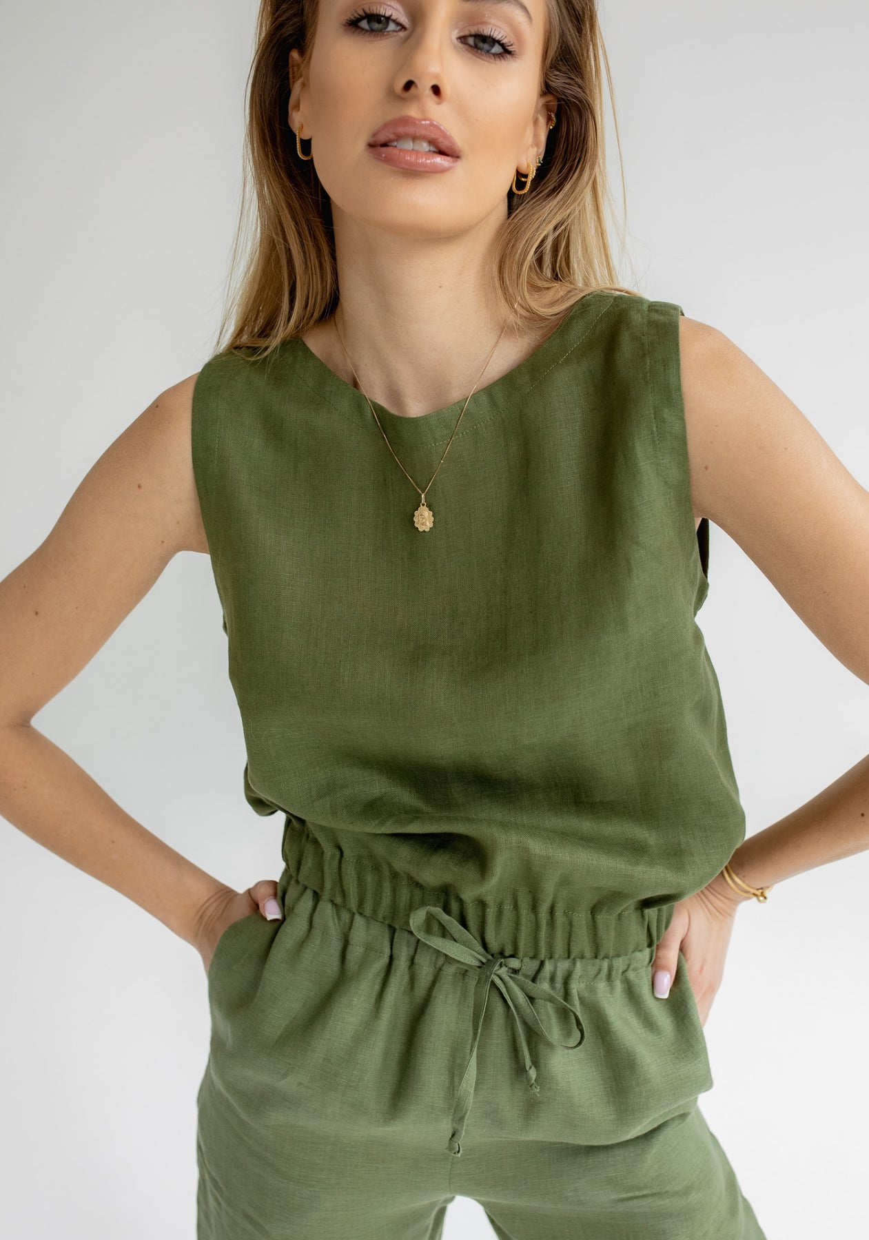 Dámsky ľanový crop top Moss green