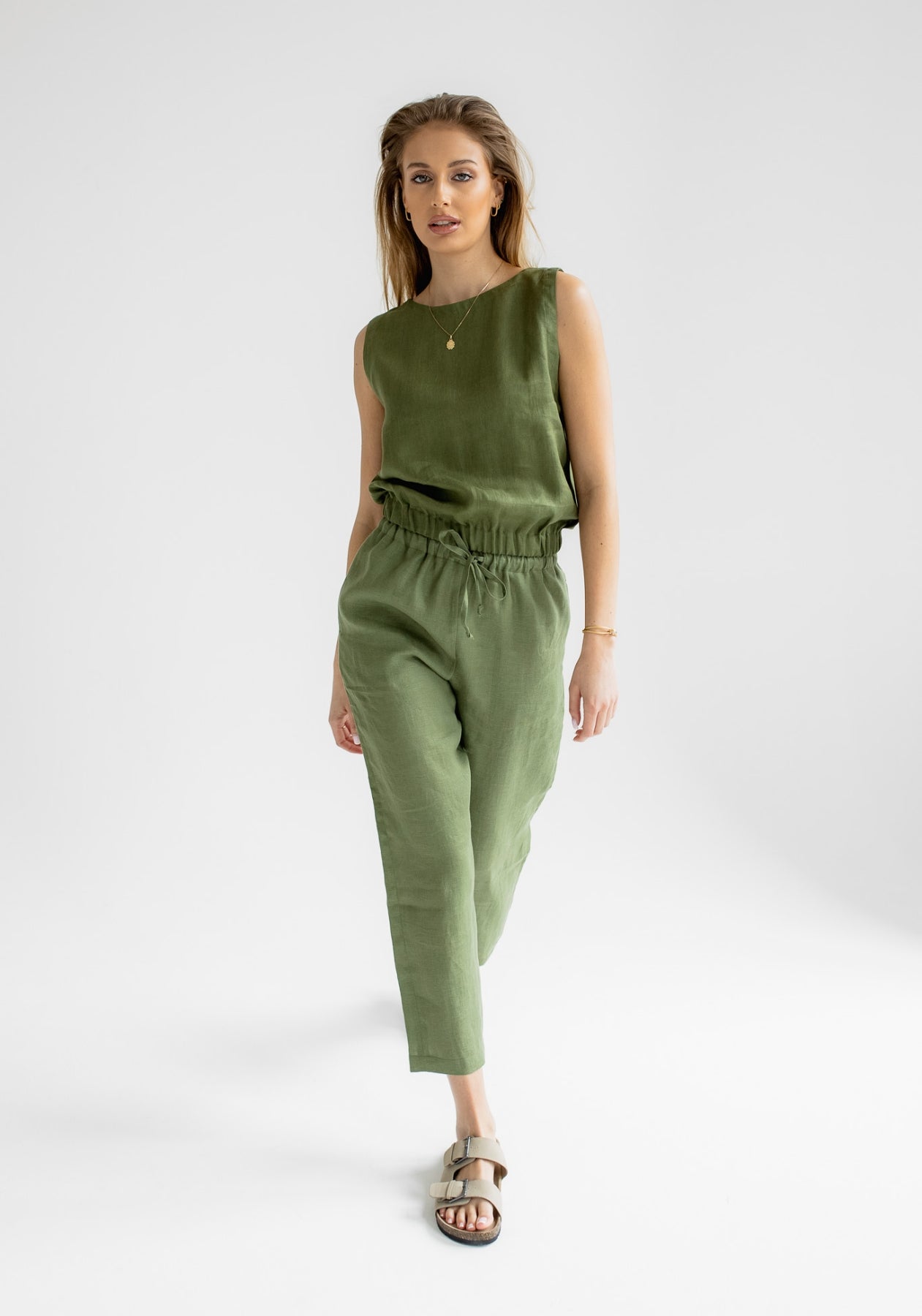 Women's linen crop top Moss green