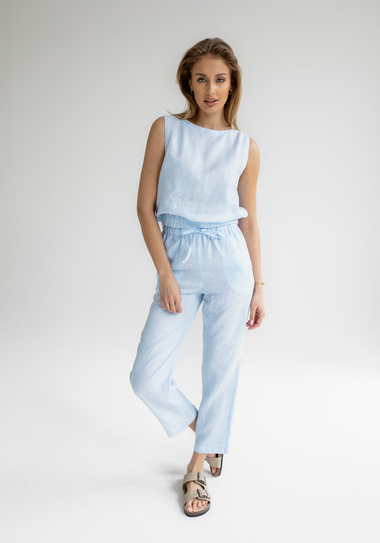 Women's linen crop top Light blue