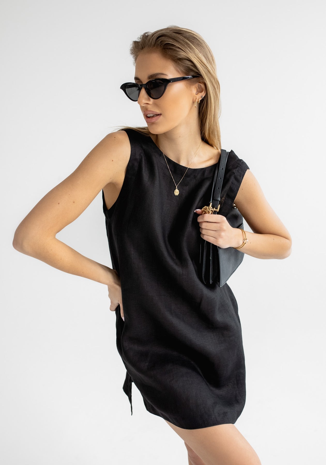 Dámské lněné šaty short regular fit Black