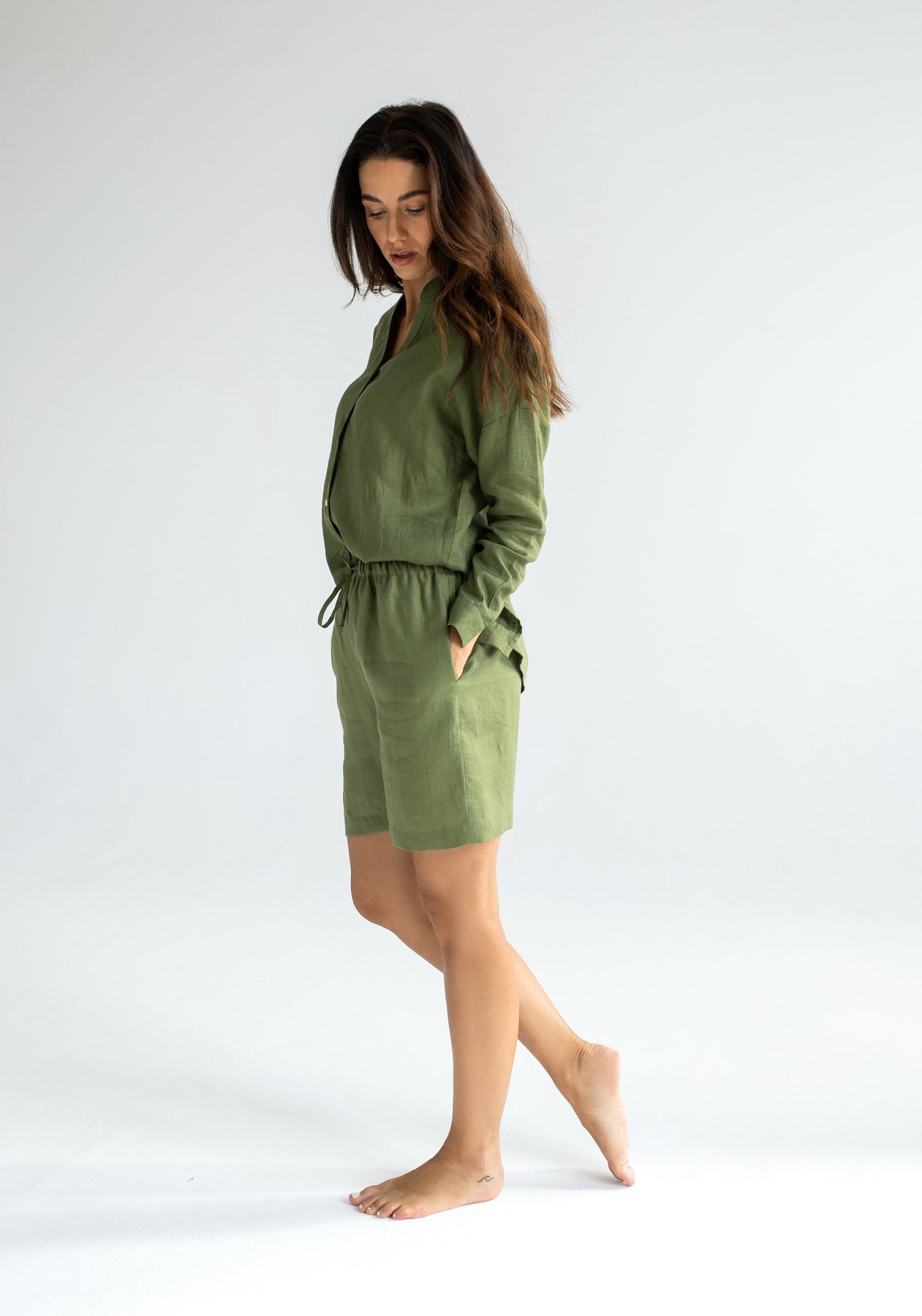 Women linen shorts Moss green