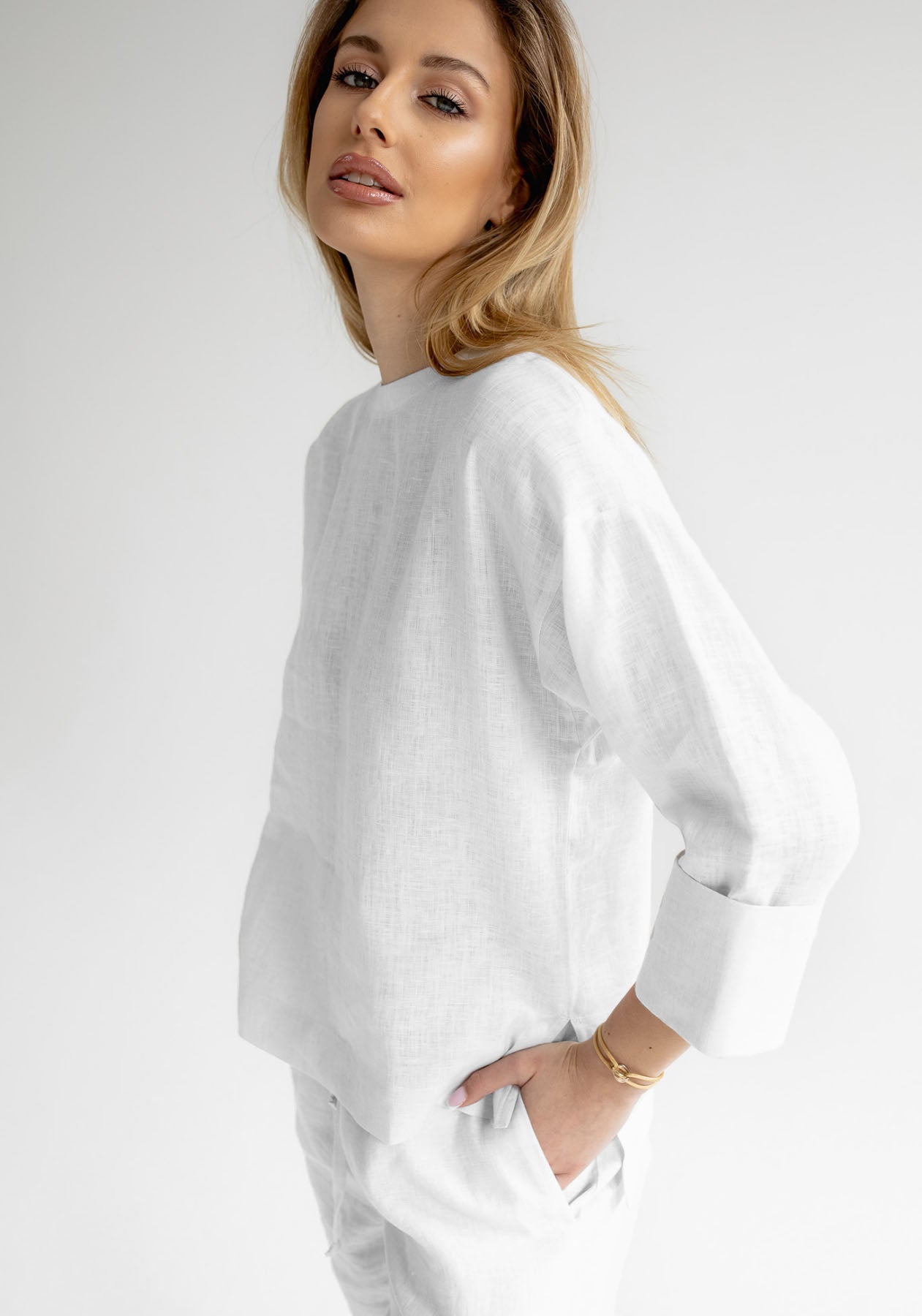 Women's linen top open back White